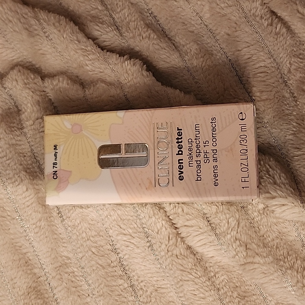 Clinique Even Better Foundation CN78